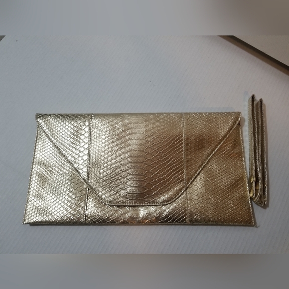 Large Gold clutch - Picture 1 of 7